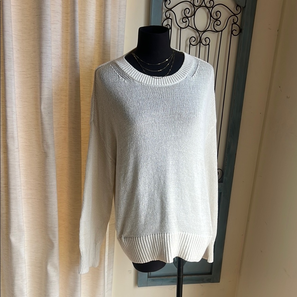 Banana Republic Cream Crew Neck Sweater Fine Knit